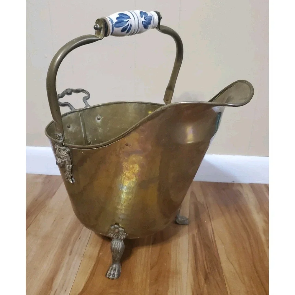 Vintage Brass Coal Scuttle‎ Bucket Lion Head Claw Feet Ceramic Handle